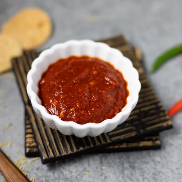 Red-Chilli-Garlic-Chutney-for-sev-puri-Piping-Pot-Curry-1 (1)